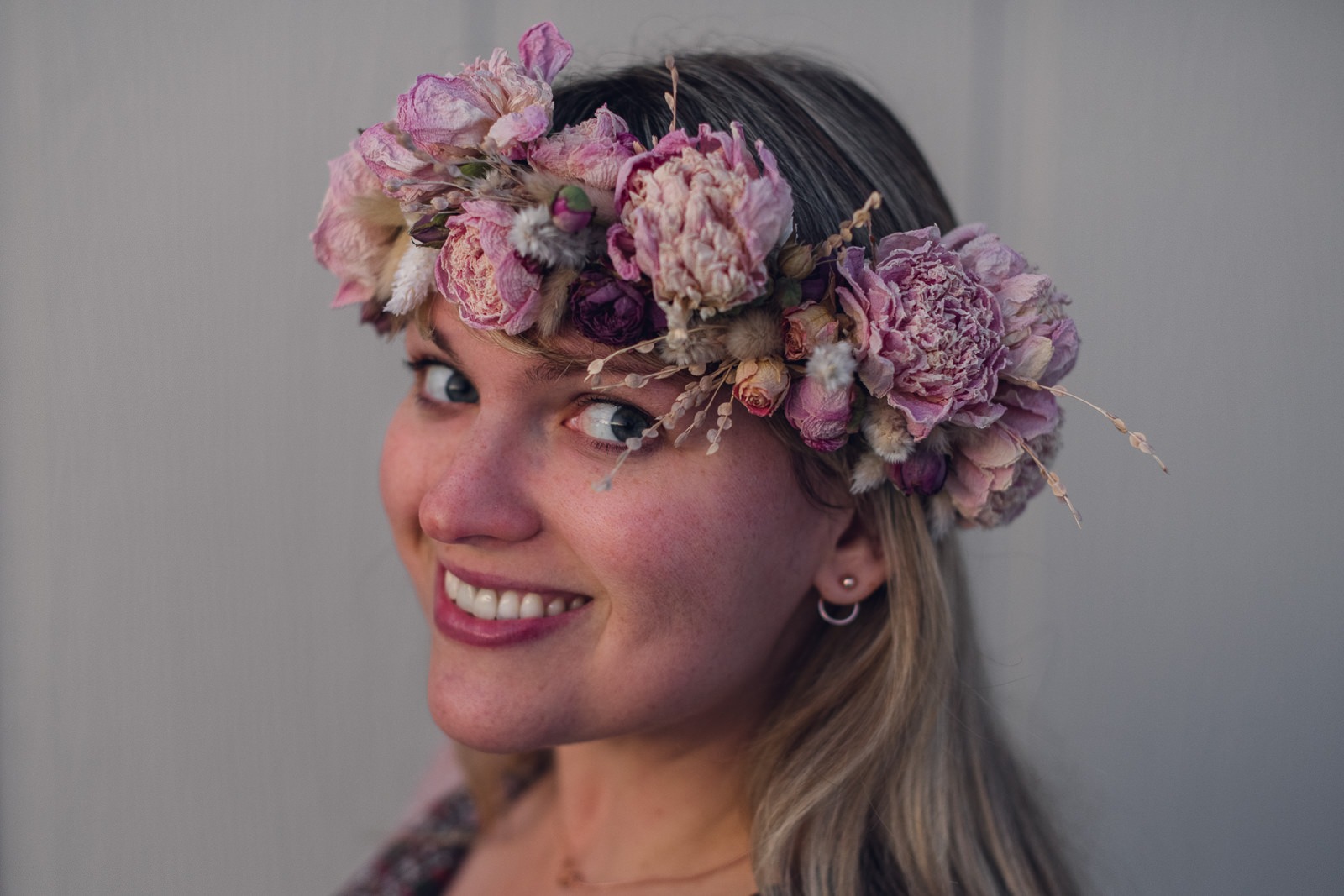 wild-blossoms-dried-flower-crown-web-90