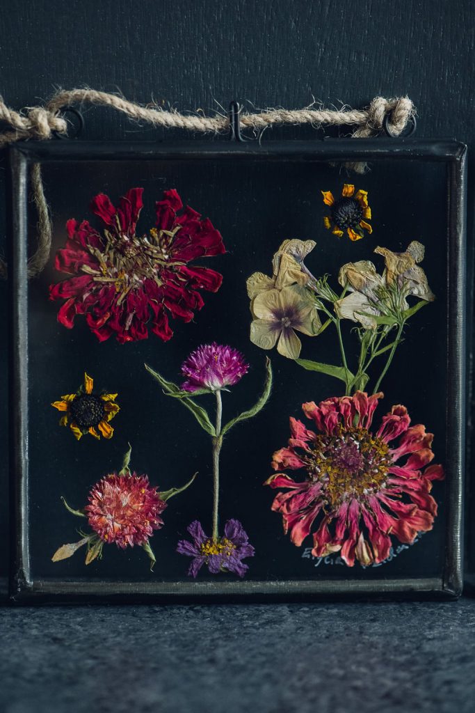 wild-blossoms-october-flatlays-bouquet-art-web-62